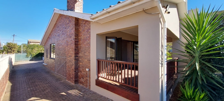 5 Bedroom Property for Sale in Ferreira Town Eastern Cape